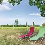3 Bedroom Stunning In Apartamento