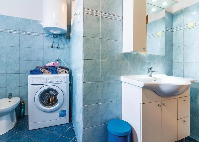3 Bedroom Stunning In * 풀라