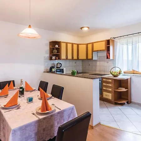 דירה Stunning Apartment In Pula With Wifi