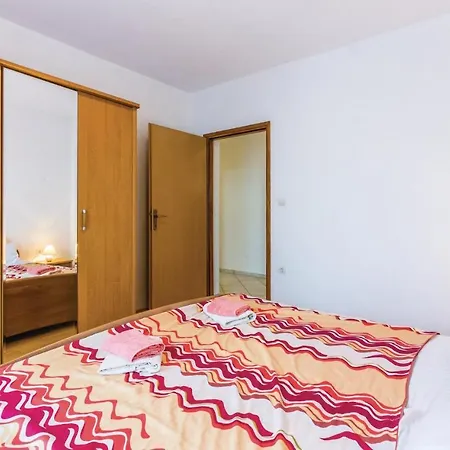 דירה Stunning Apartment In Pula With Wifi *